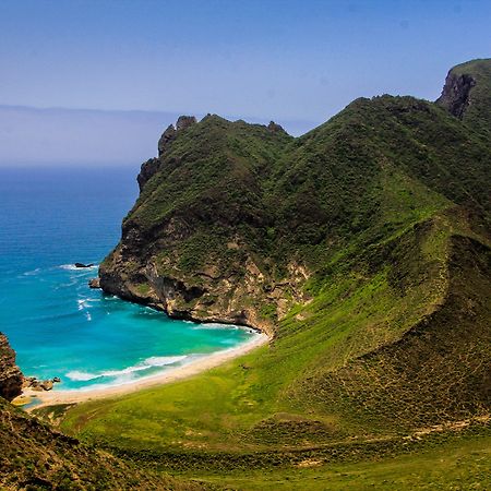 Crowne Plaza Resort Salalah, an IHG Hotel Esterno foto The bay of Agios Antonios