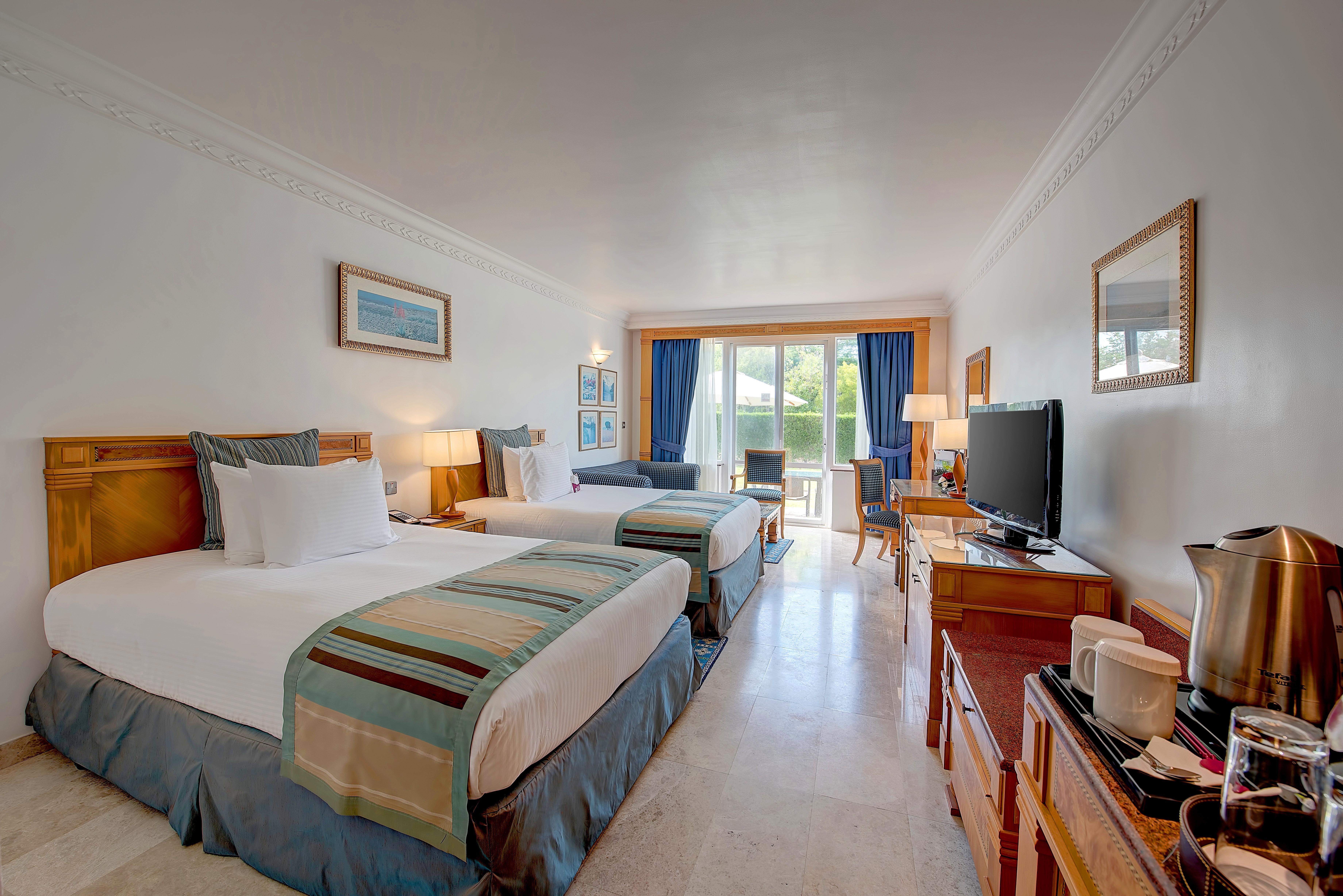 Crowne Plaza Resort Salalah, an IHG Hotel Esterno foto A room at the Hilton Maldives